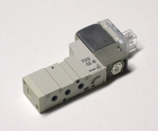 SMC SYJ3123-SLOZ-M3 Solenoid Valve